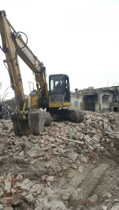 Demolari case si sapaturi