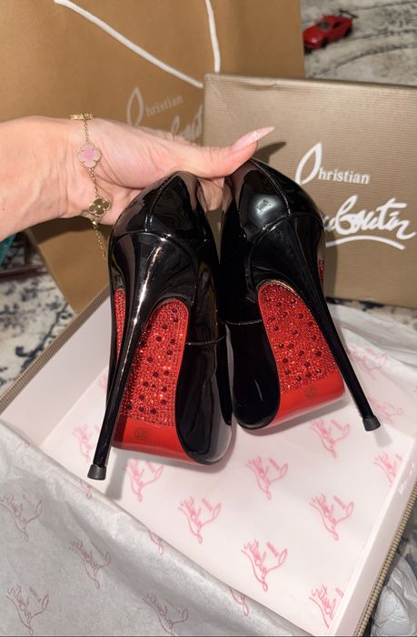 Шикарные туфли лаковые