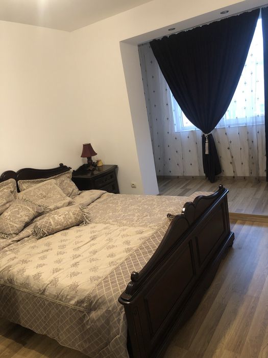 Apartament 4 camere în zona Scala