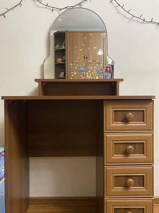 Дамский столик