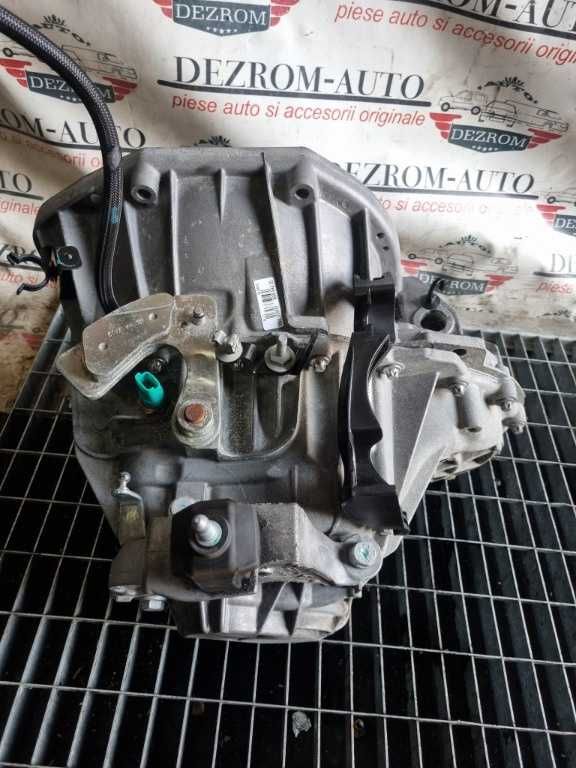Cutie viteze 6 trepte PK4004 8200952941 Renault Latitude 2.0 dci R9M