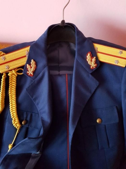 Vand uniforma militara ceremonie locotenent an 1989