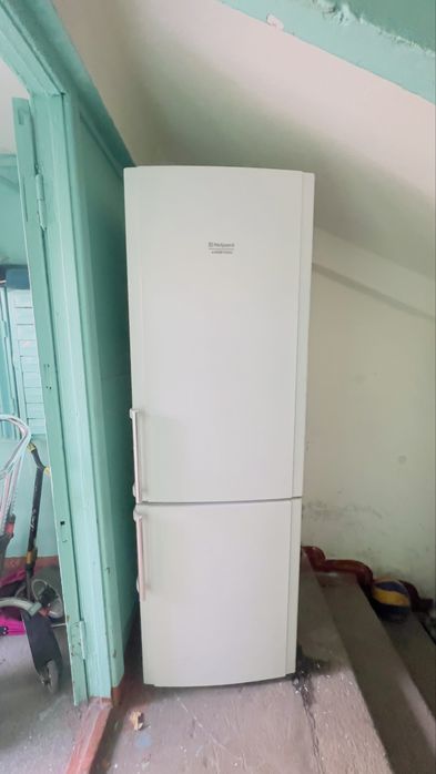 Закончился фреон , а так работает, отдам не дорого