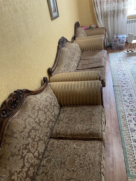 Продам Диван в зал