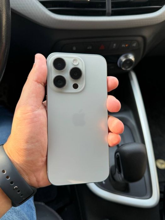 Iphone 15 pro Natural Titanium