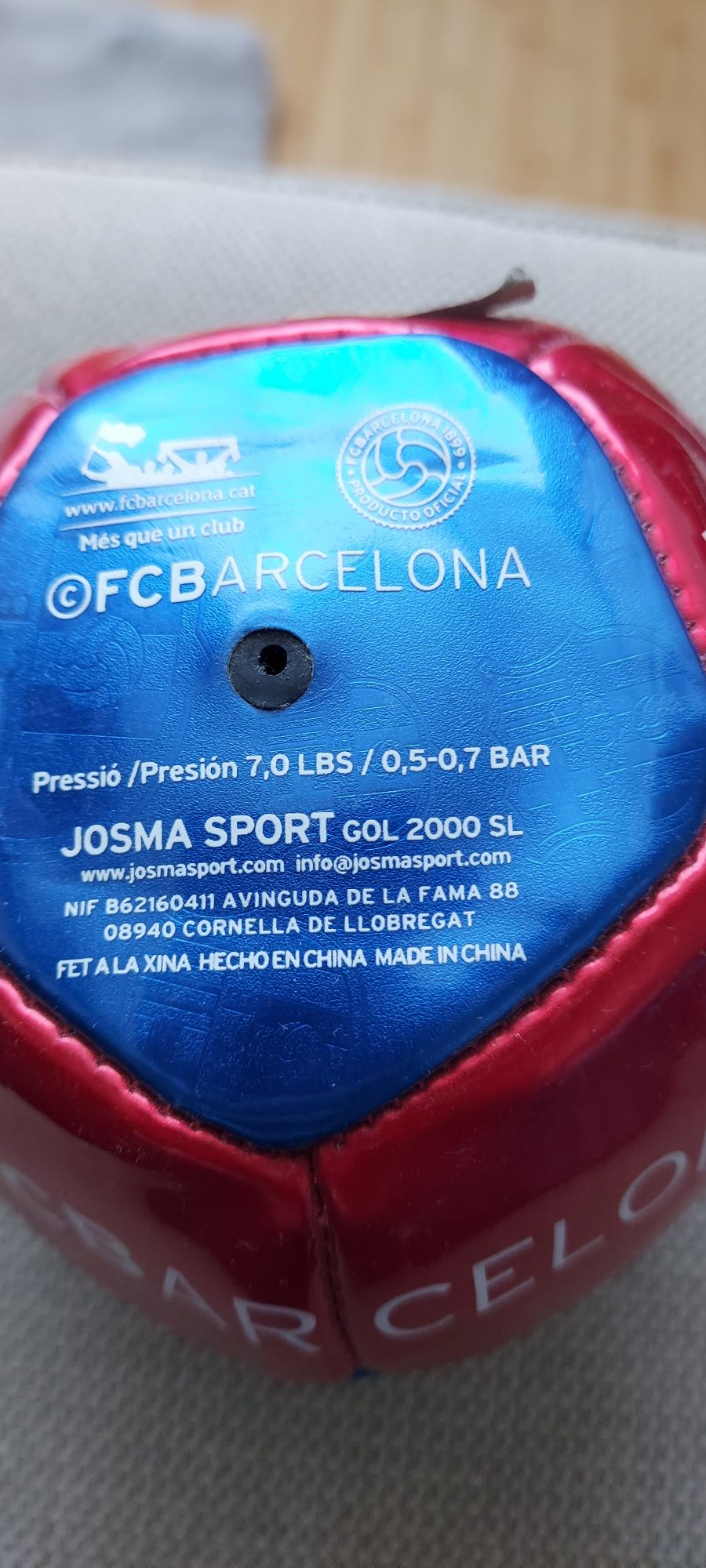mini minge de fotbal FC Barcelona cu semnaturile jucatorilor..