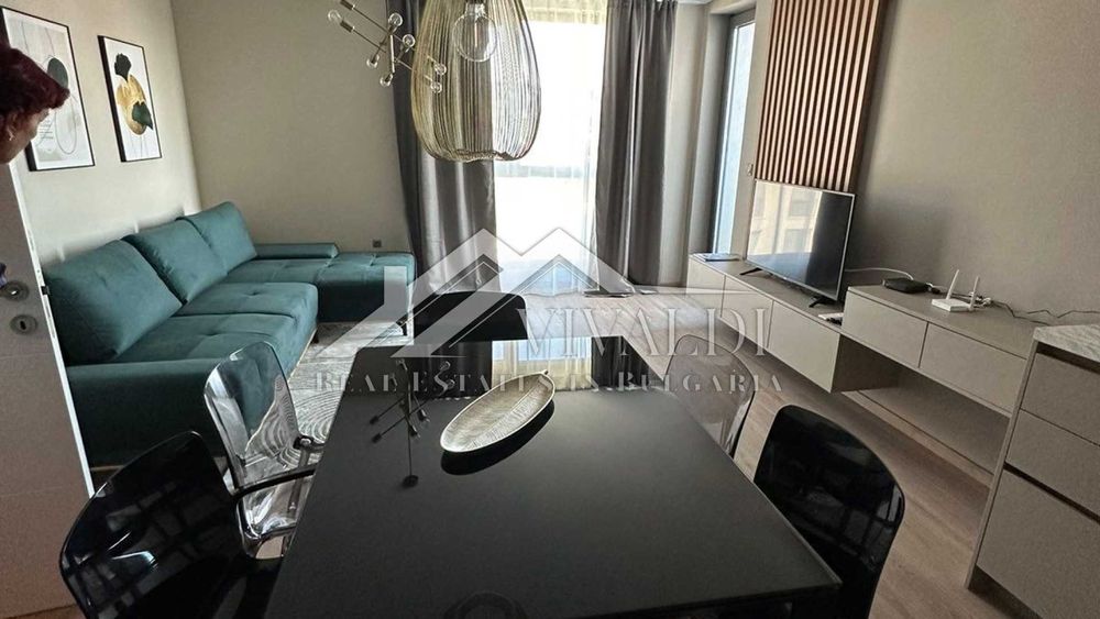 Двустаен под наем  в Св.Св.Константин и Елена, паркомясто.