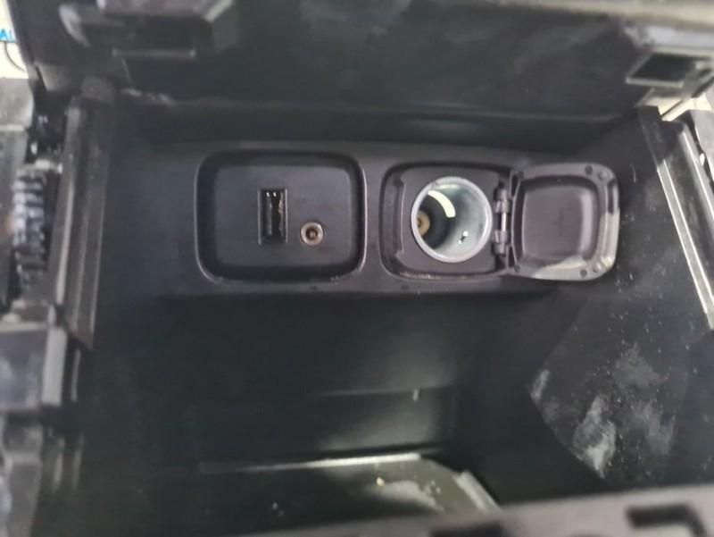 Scrumiera cu priza AUX USB Opel Mokka