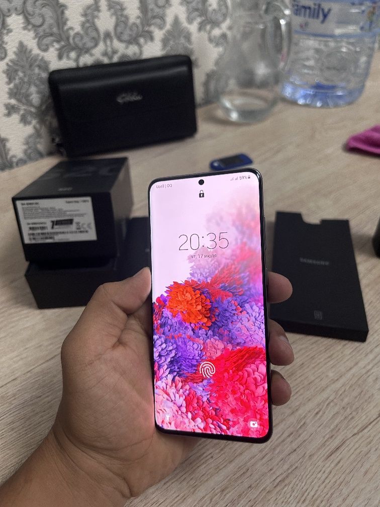 Samsung S20 official 2 sim 128 Gb
