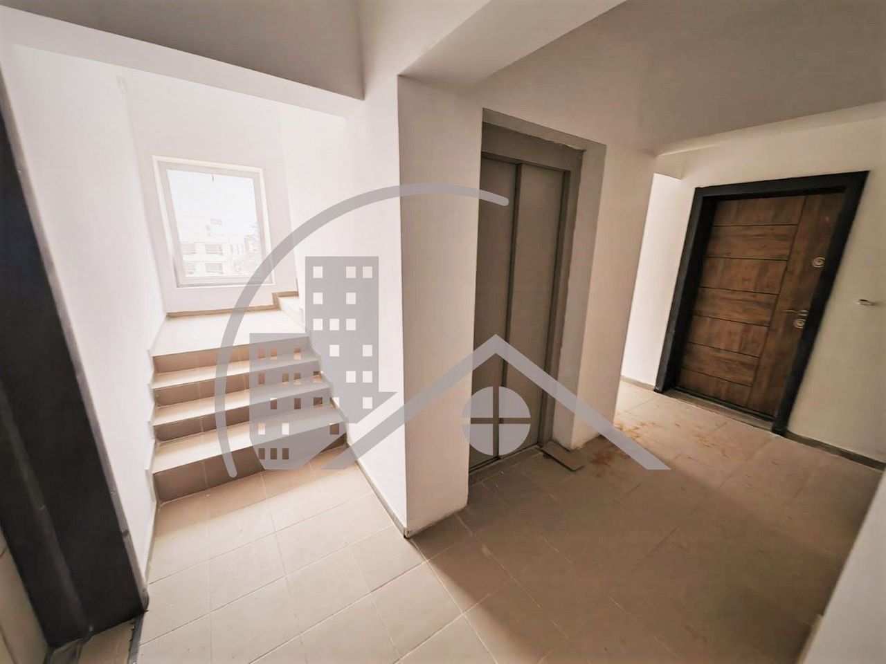 Продава се Тристаен апартамент в Варна, Галата - 90 кв.м за 2222 €/кв.м - Снимка #9
