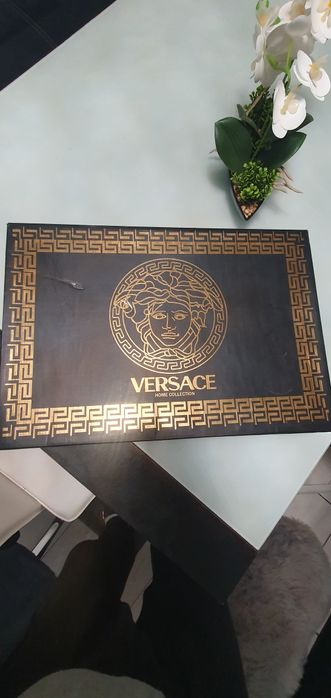 Луксозен спален комплект