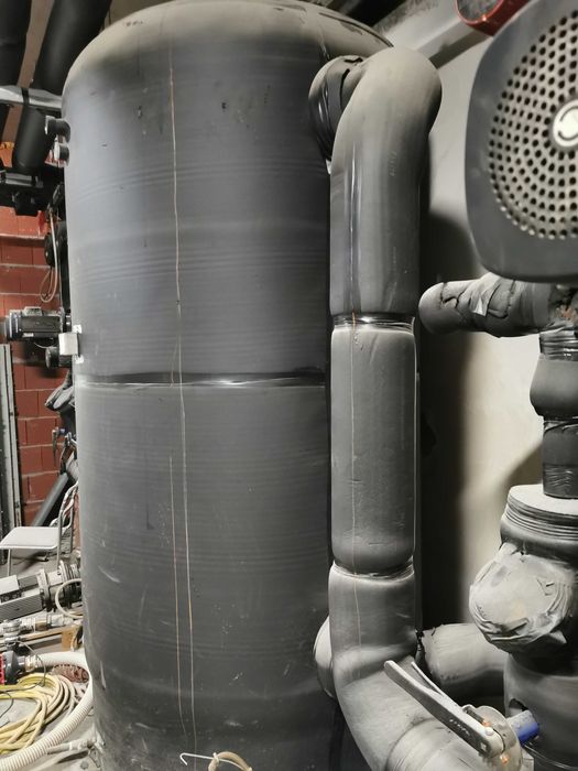 Отоплителна система на газ. 2 котела по 250 кВт. Оборудвана с всичко.