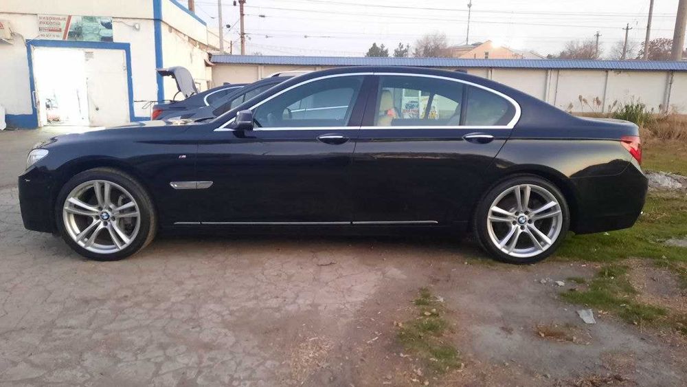 BMW 740d Sport М - пакет. Краска тоза Завод 2014 йил 21 850 км юрган