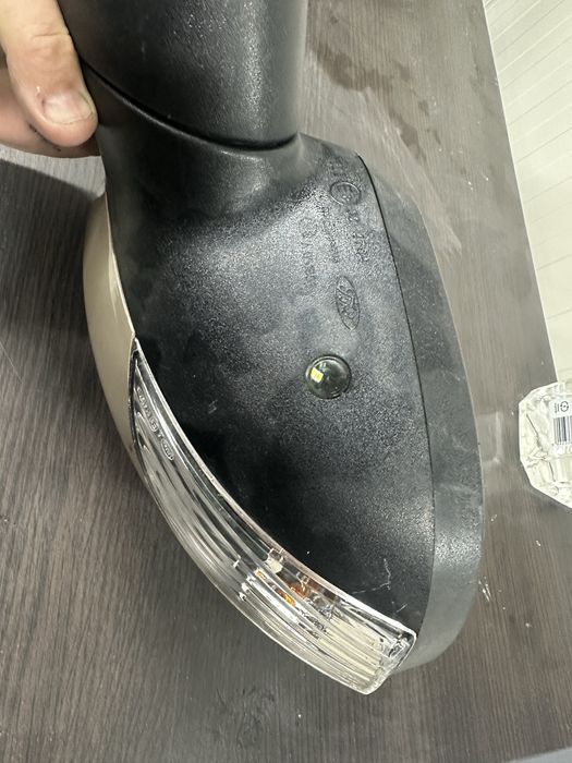 Oglindă dreapta ford fiesta