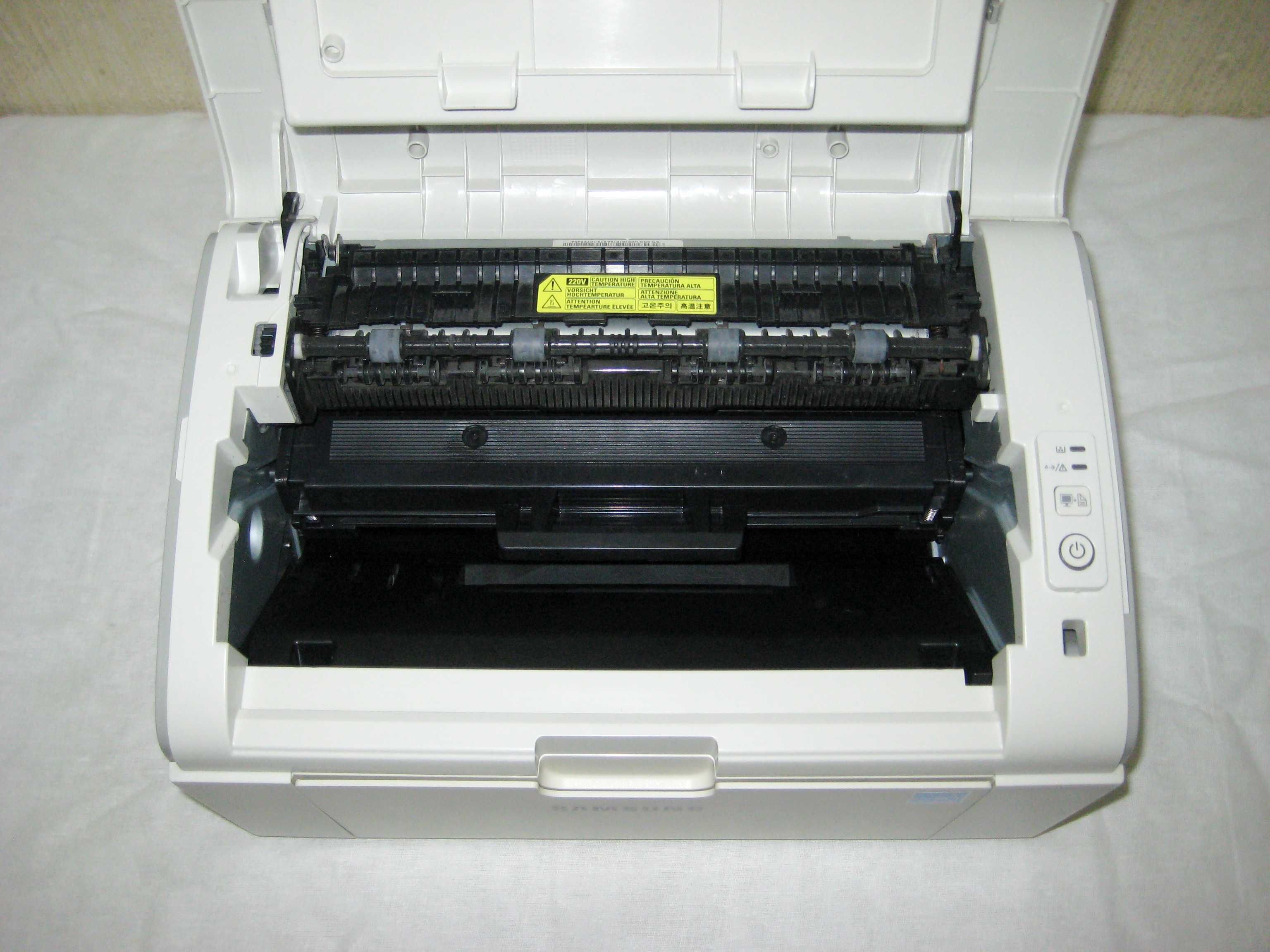 Принтер лазерный SAMSUNG ML-2165 печатает идеально почти новая!