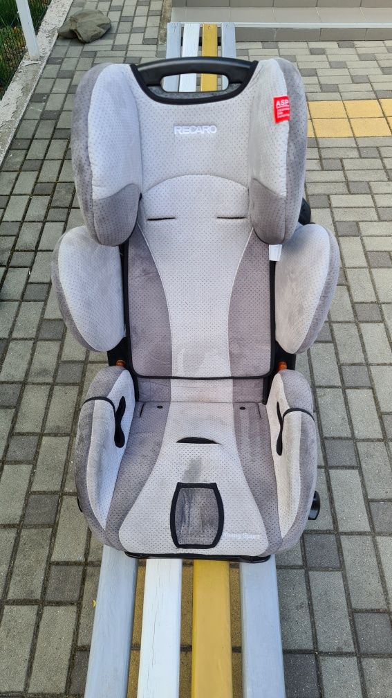 Scaun masina copii RECARO Young Sport 9-36kg, in stare perfecta