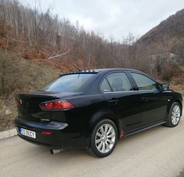 Vând mitsubishi Lancer 2.0 Diesel 104.000 km