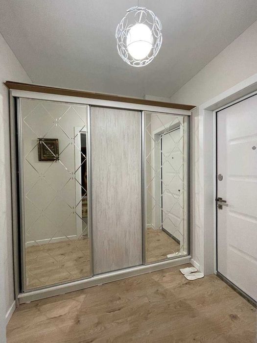 Сдаётся Срочно Кв-ру по Низкой Цене в метро Ойбеке! 318*