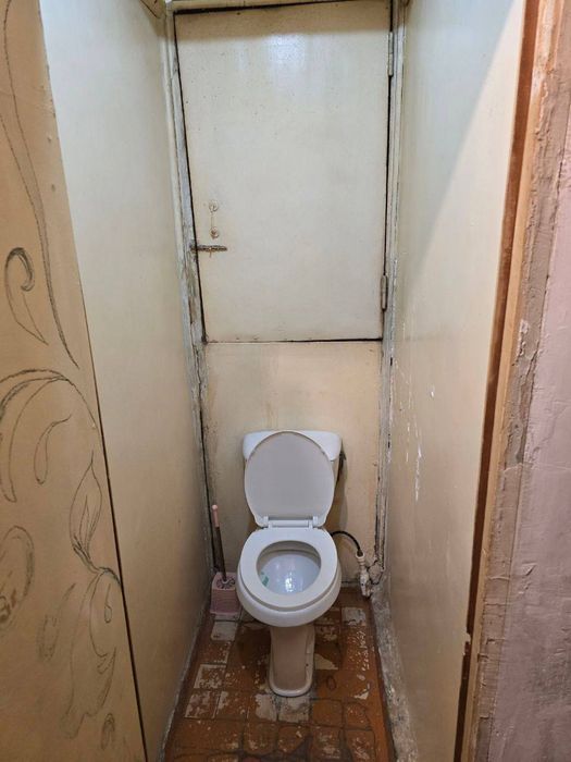 Продаётся 1/3/5 Куйлюк-5 Без ремонта 38м2 Ор-р: Медицинский техникум