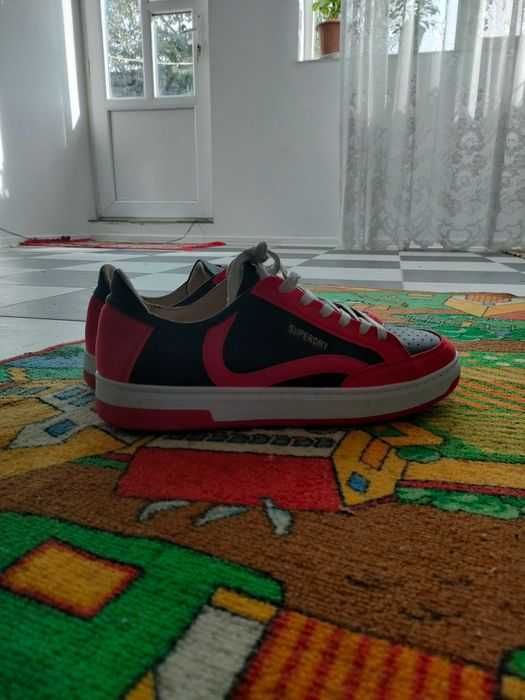 Adidași originali SUPERDRY