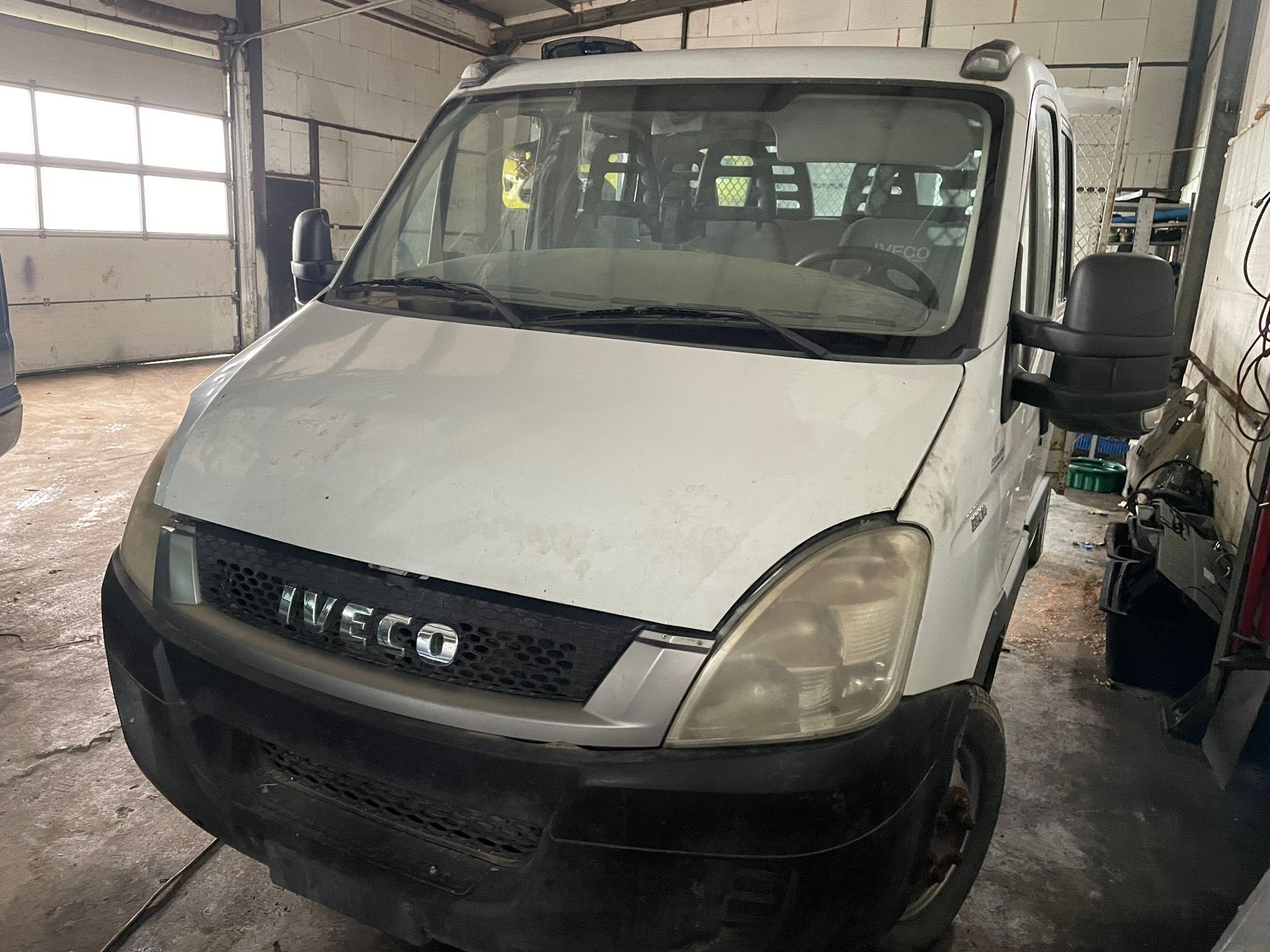 Iveco Daily 4 2011, 3.0 HPI