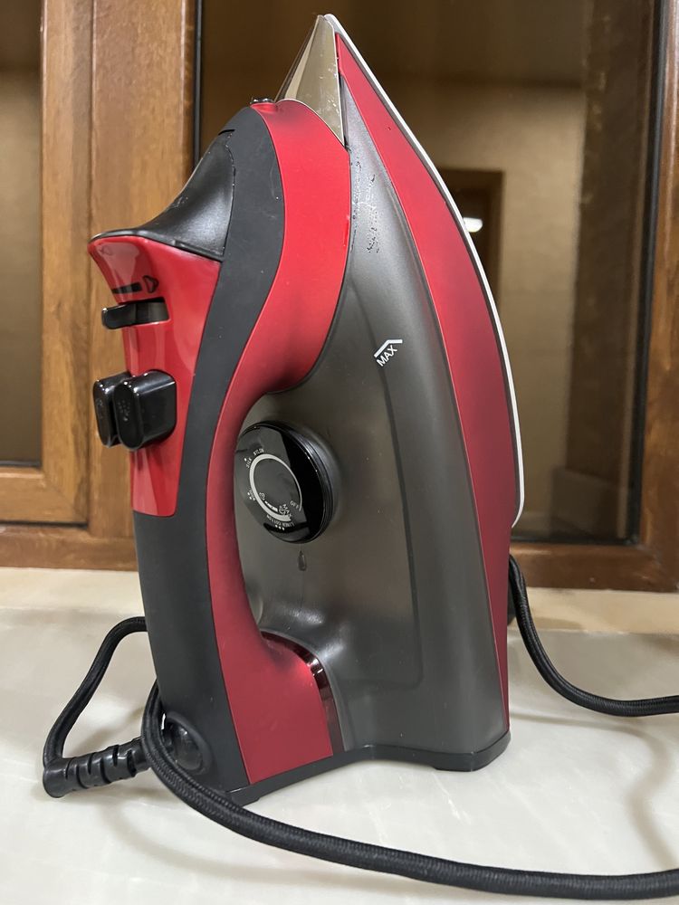 Утюг Artel STEAM IRON ART-SI-803R Red