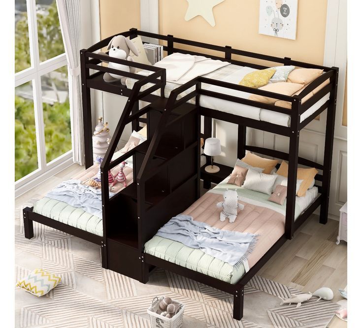 Pătuțuri etajate din lemn masiv tratat – rezistente