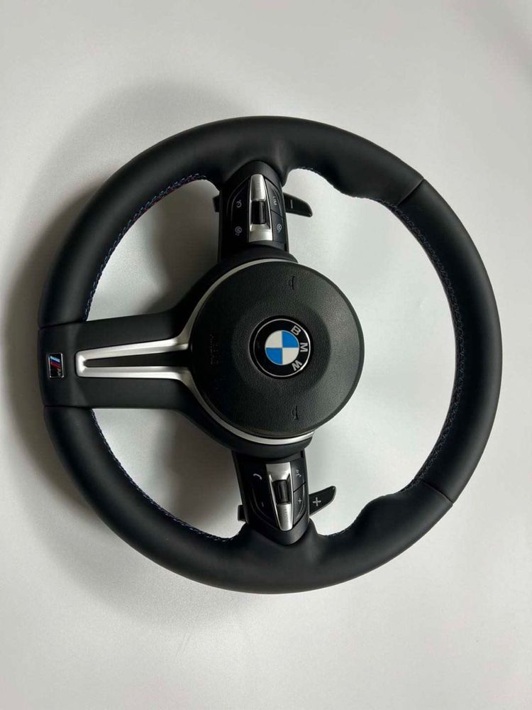 Volan BMW M Sport cu padele - piele perforata, stare impecabila