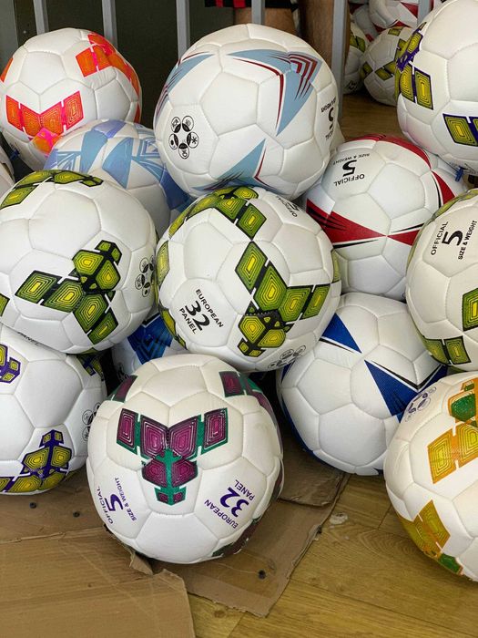 Futbol, voleybol, gandbol, basketbol toplari koptoklari Мяч
