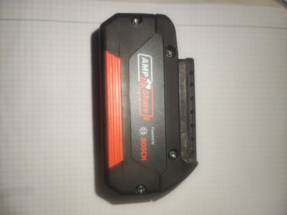 Vând carcasă GBA 4Ah 18V