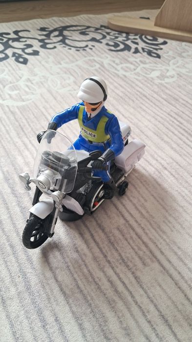 Играчки различни