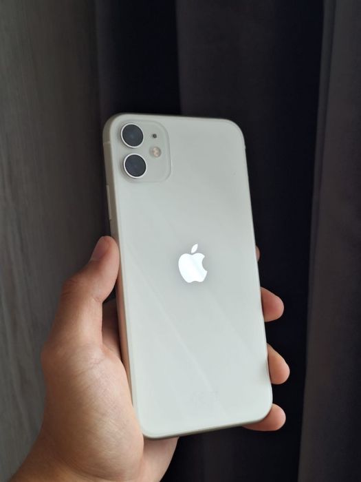 iPhone 11 128Gb на гарантии