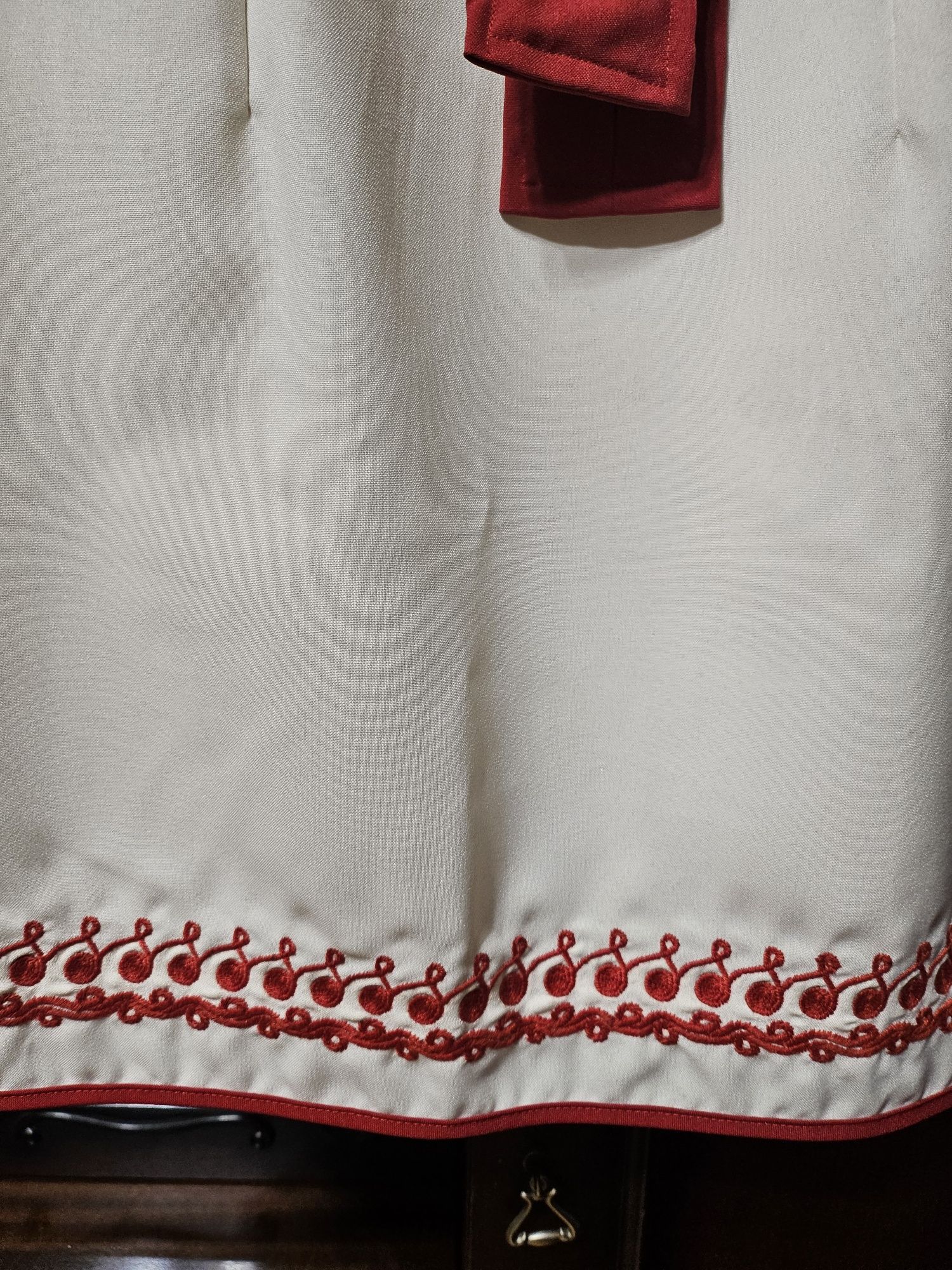 Туника с народни мотиви
