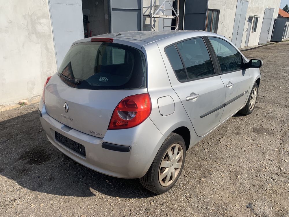 Renault Clio / Рено Клио 1.6 16v 88кс - НА ЧАСТИ