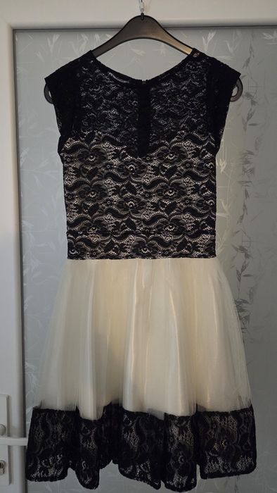Rochie alb cu negru