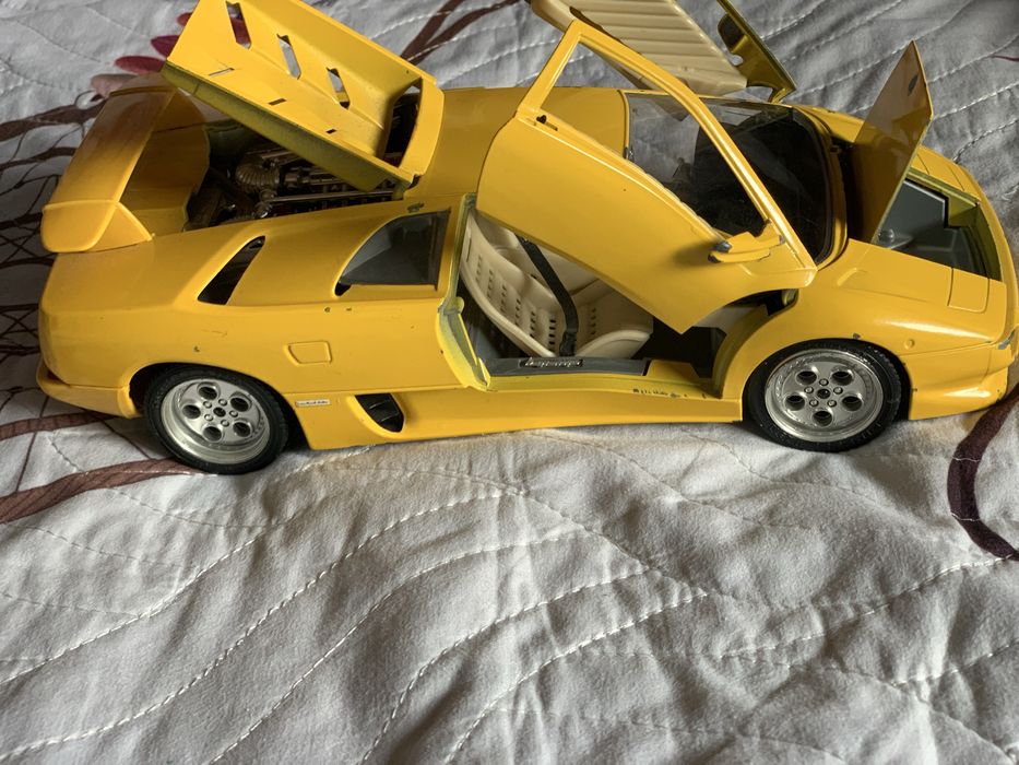 Macheta vintage Burago Lamborghini Diablo 1990 scara 1la18 stare buna