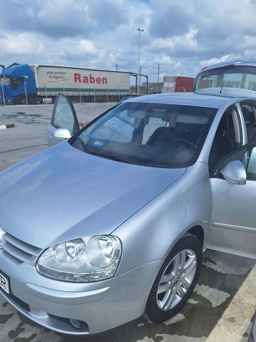 Vand golf5 benzină