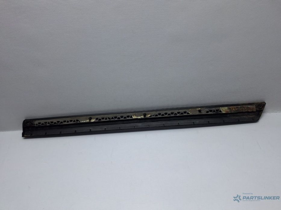 Bandou inferior usa dreapta spate VOLKSWAGEN PASSAT Variant 3C5 2005 - 2011 TDI CAYC 3C0854950A