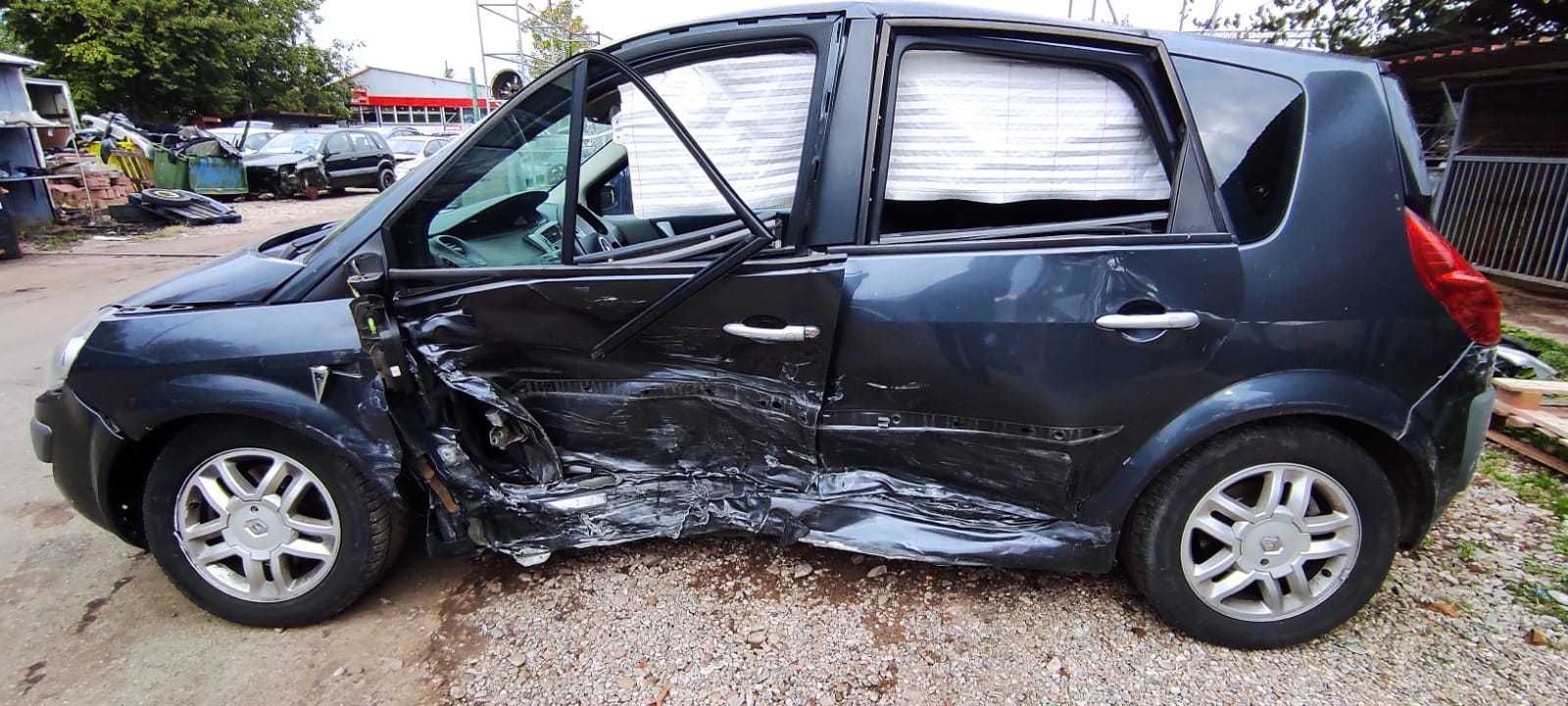 Dezmembrez Renault Scenic 2 1.9DCi an 2009