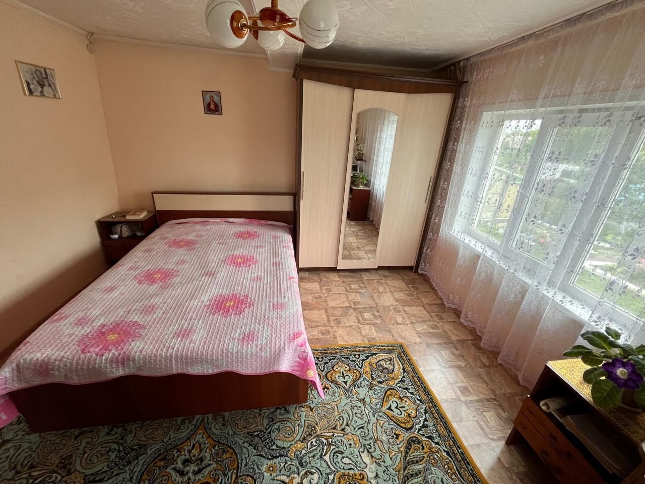 Продам деревянный дом в центре, ул.Муканова 92