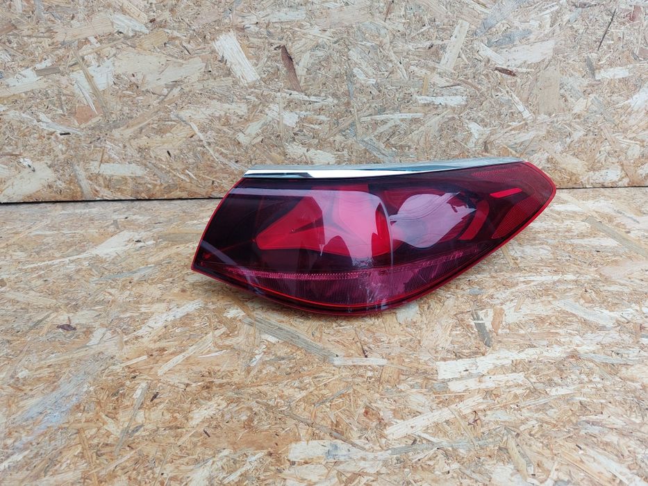 Stop tripla dreapta mercedes e class w214 led original