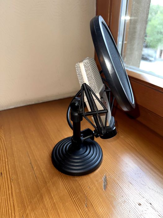 Микрофон sE Electronics T1 — полный комплект, отличное состояние