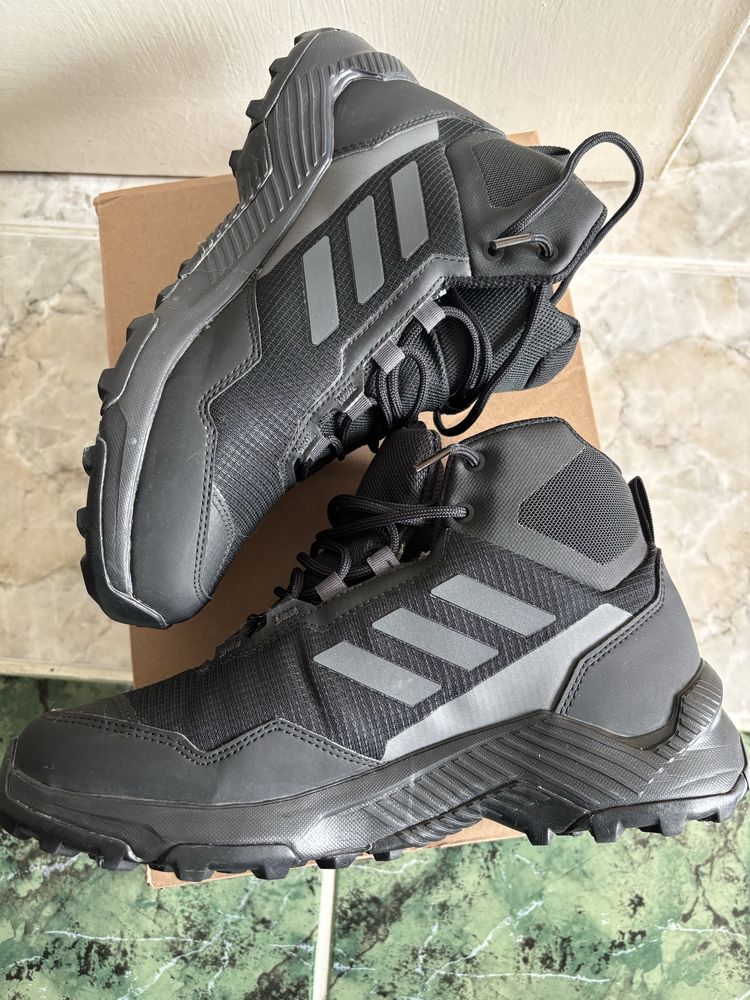Обувки Adidas Terrex