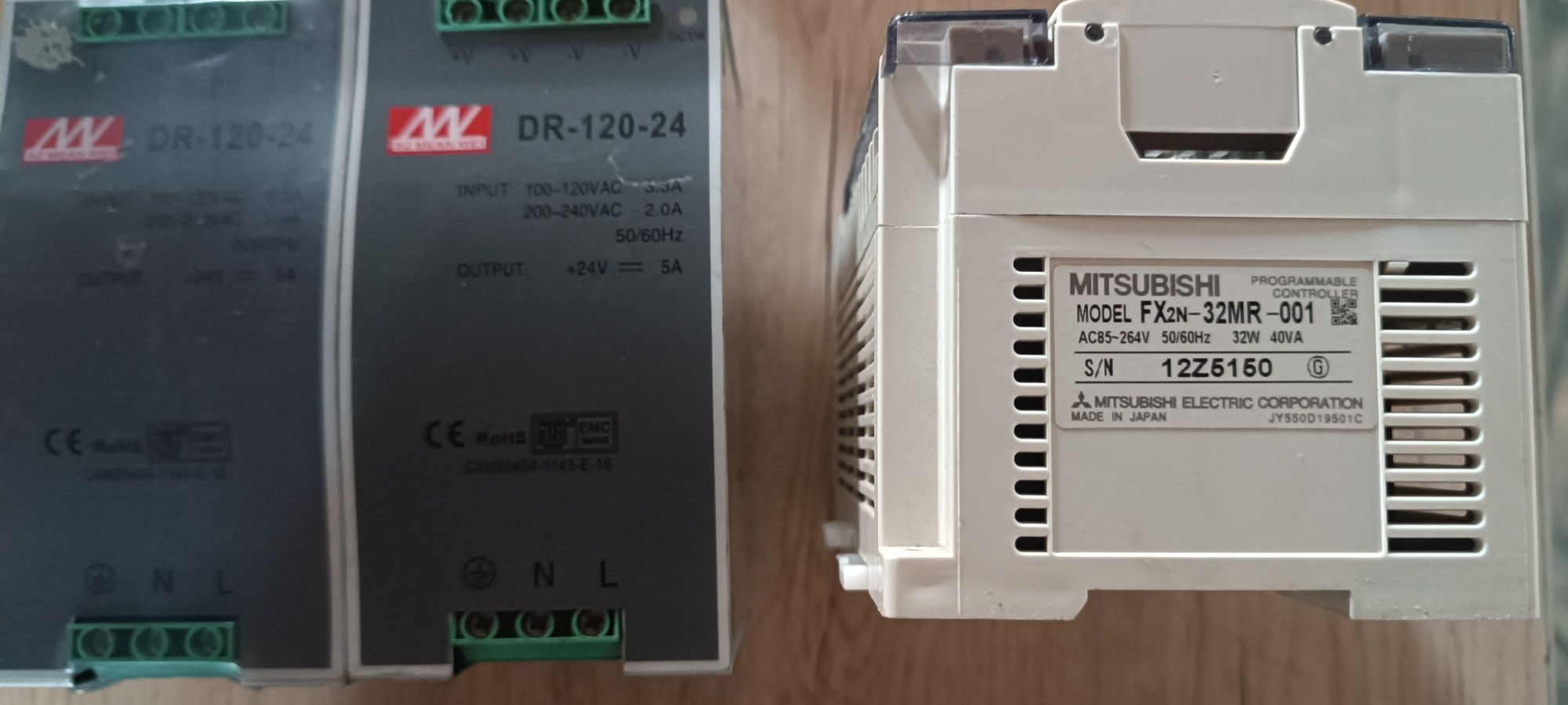 PLC почти янги арзон нархда