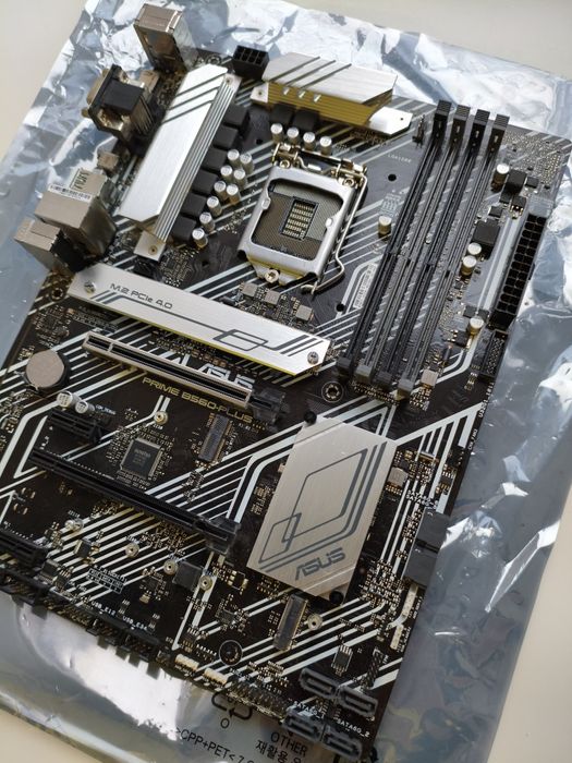 Asus PRIME B560-PLUS
Материнская плата с чипсетом Intel B560: процессо