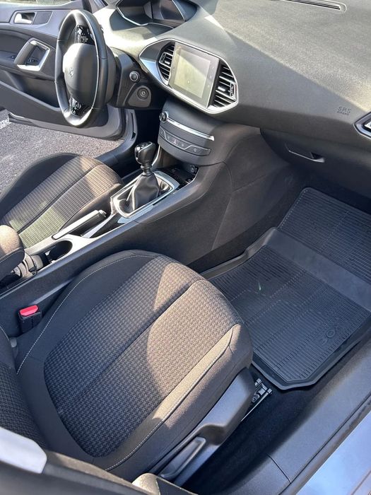 Peugeot 308 PEUGEOT 308 Active Pack Prim Propietar Romania