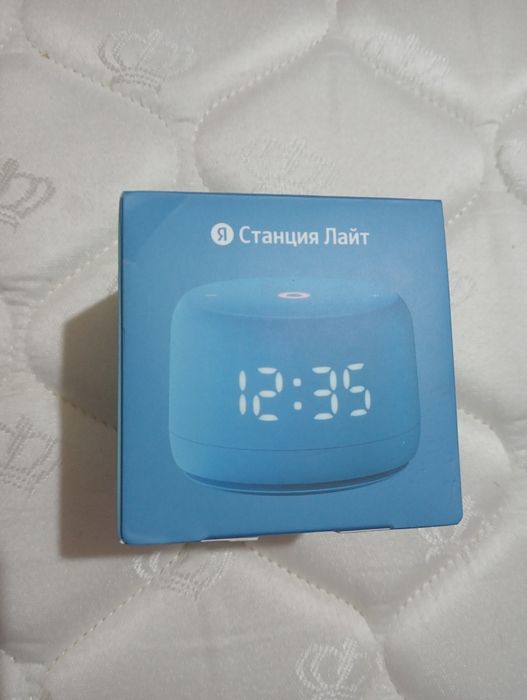 Колонка Алиса проигрыватель