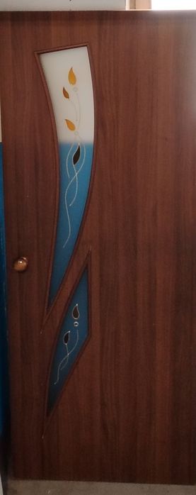 Продам дверь МДФ б/у