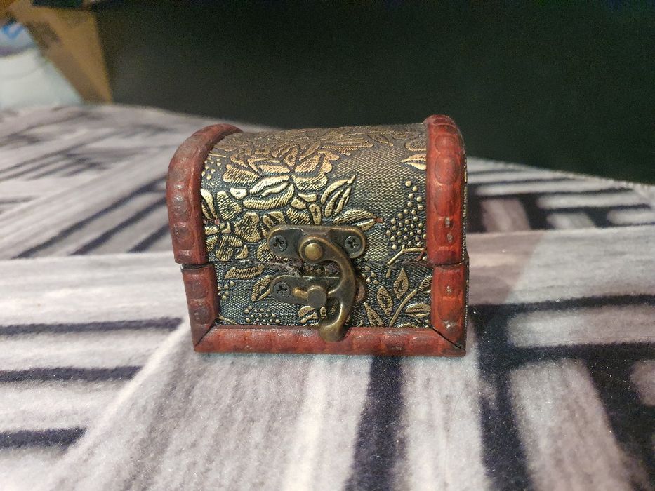 Кутии за бижута   .