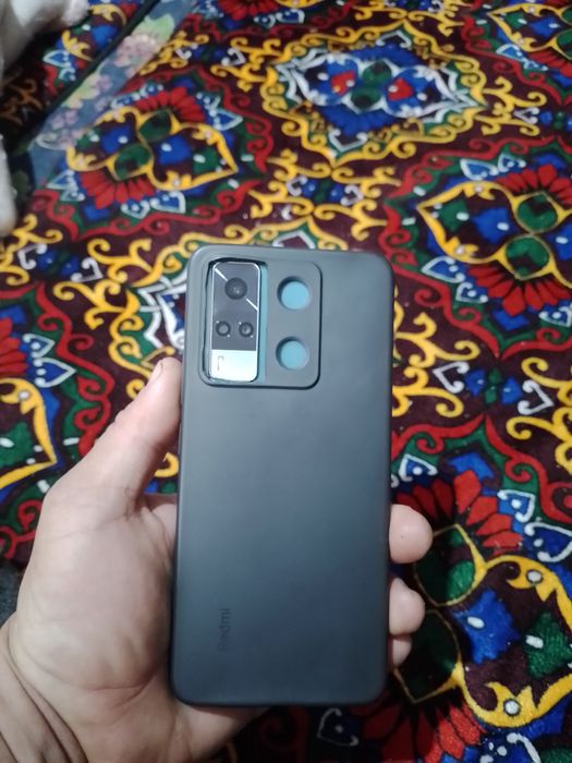 Телефон сотилади коробка дакумент